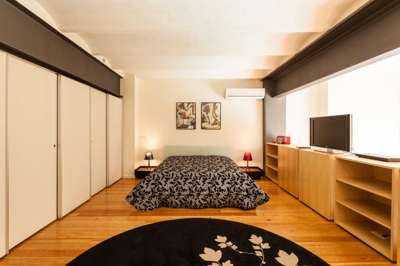 Modern Loft With Sunny 130sqm Terrace!
